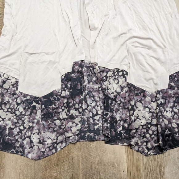 LOGO by Lori Goldstein Open Sleeveless Cardigan with pockets Size 2X - Picture 10 of 13